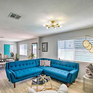 Charming With Patio About 3 Miles To Dtwn! Phoenix
