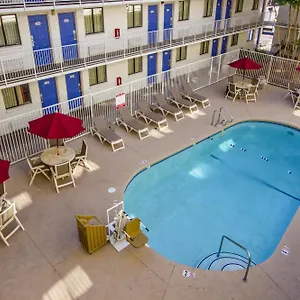 Phoenix Inn ** Phoenix